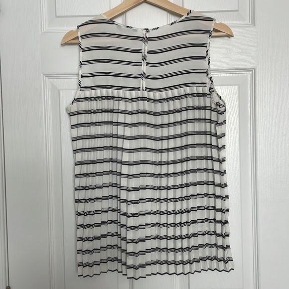 F&F pleated striped tank top - Picture 6 of 8